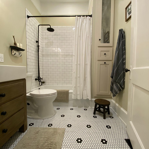 heatherhomes.clausenbathroom2.jpeg
