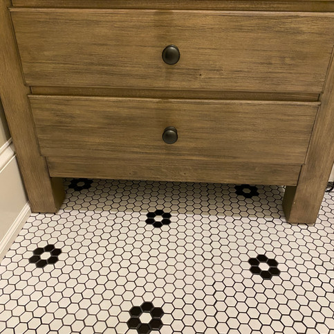 heatherhomes.clausenbathroom8.jpeg