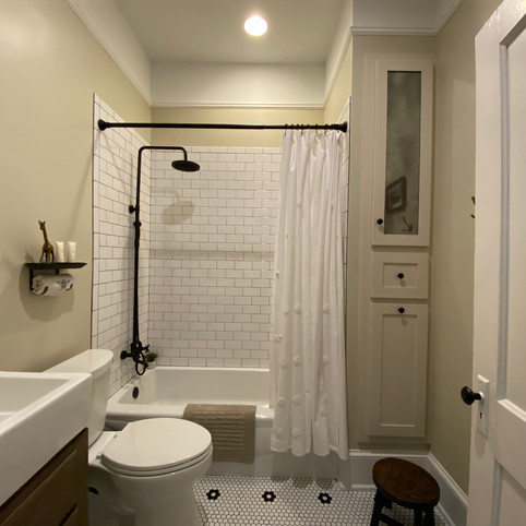 heatherhomes.clausenbathroom13.jpeg
