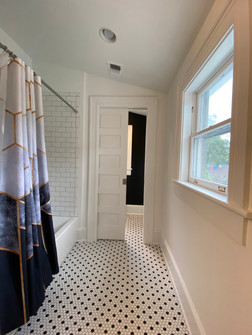 heatherhomes.bathroom12.jpeg
