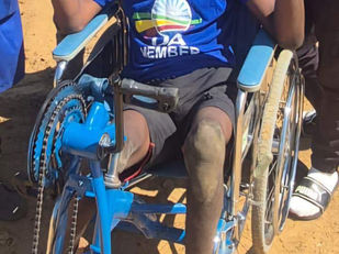 'n Verlamde Vrystater kry sy eerste rolstoel op 19