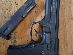 'n Vrystaatse man is vir die rig van 'n vuurwapen in hegtenis geneem