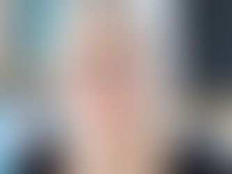 Vroue word by die UV-gradeplegtigheid vereer