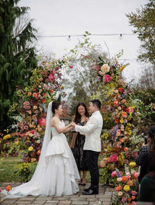 A Vibrant Woodland Vibe at White Manor