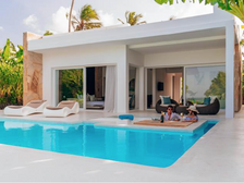 Ycona Luxury Resort has opened in Zanzibar.