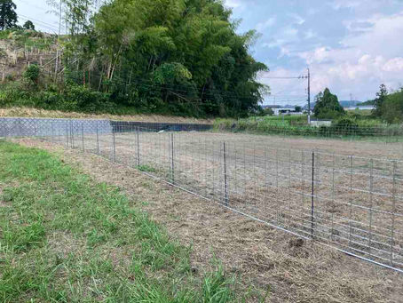 イノシシ対策にワイヤーメッシュでブロック！！(三重県桑名市)