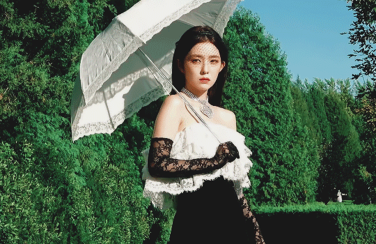 Animated gif about gif in Koeran Group_Singer (Girl) by Tsang Eric.gif