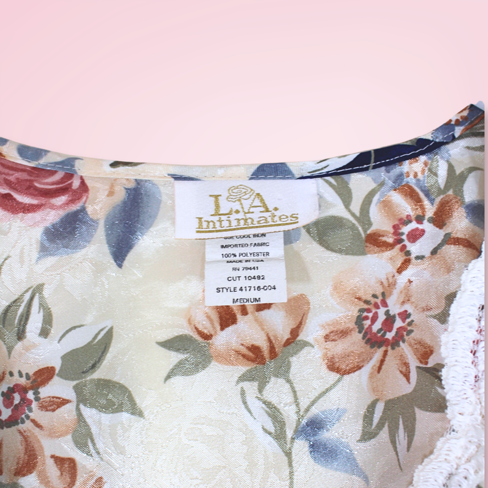 L.A. Intimates vintage robe size Medium tag and garment label