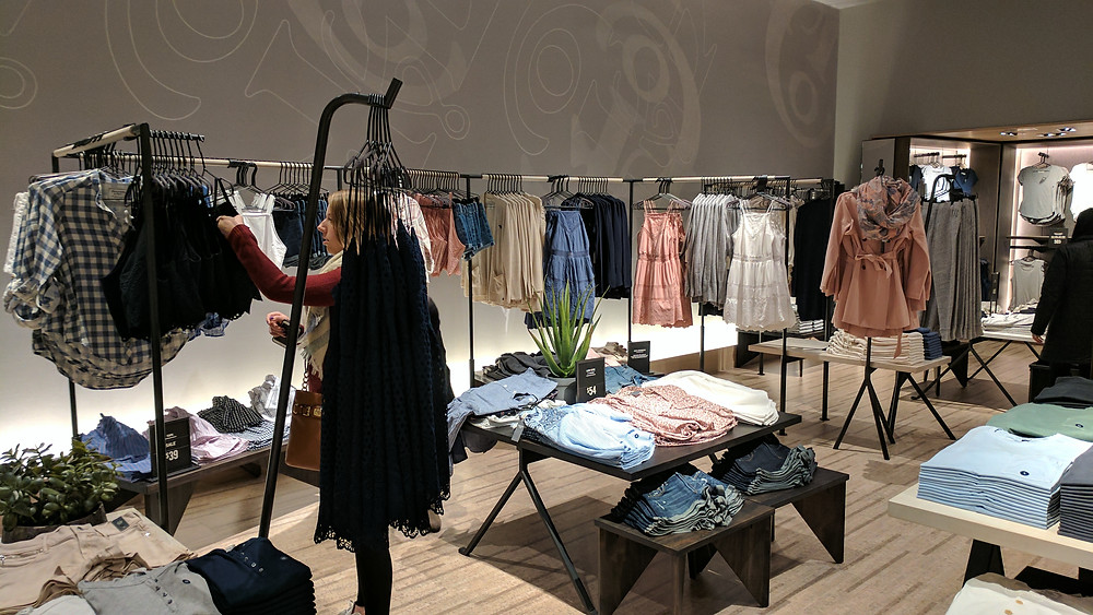 Abercrombie & Fitch visual merchandising.