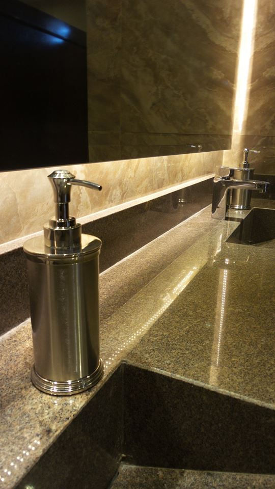 Granito pata Gran Venteno Baños