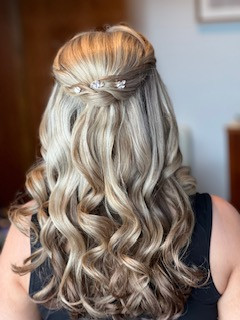 curly bridesmaid hair
