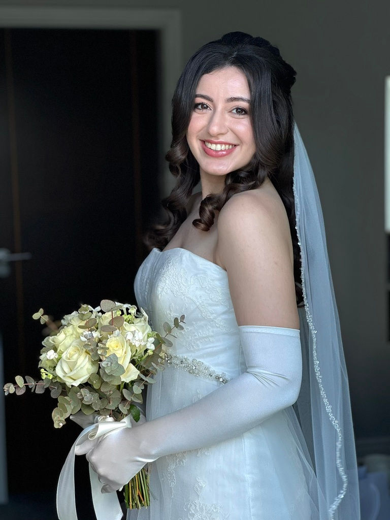 Natural bride