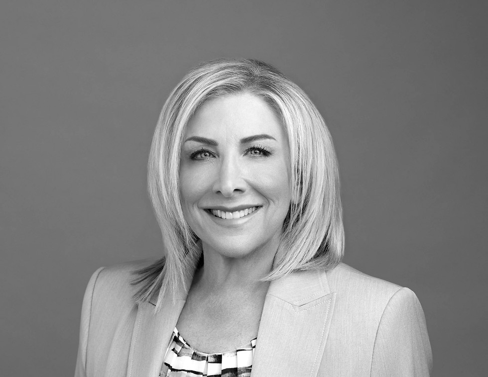 Natalie Beckerman 89466-v2_Linkedin_edited.jpg