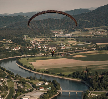 paragliden slovenie_edited.jpg