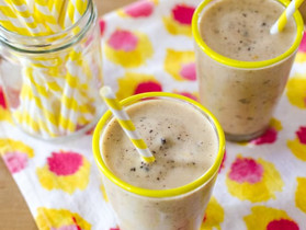 Banana, Peanut Butter & Choclate Chip Milkshake!
