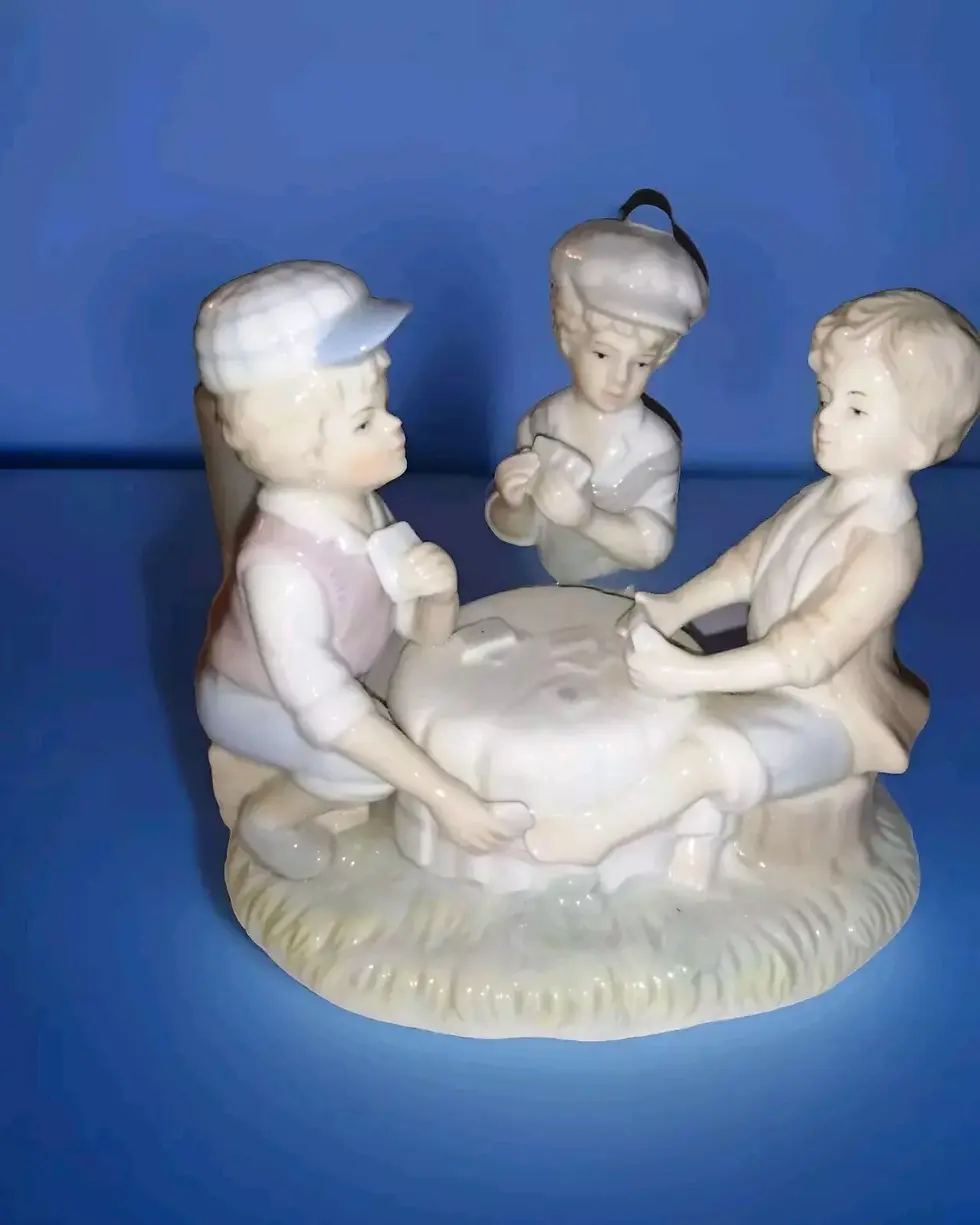 Stylised fornt view of the Monti Piero Spain Style Porcelain Figurine of 3 boys playing cards at a table