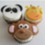 Fondant topped cupcakes