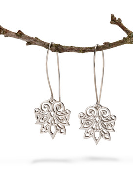 Andrea Eserin - Jeweller