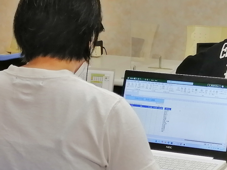 パソコン村 諫早教室 現金出納帳作成中です