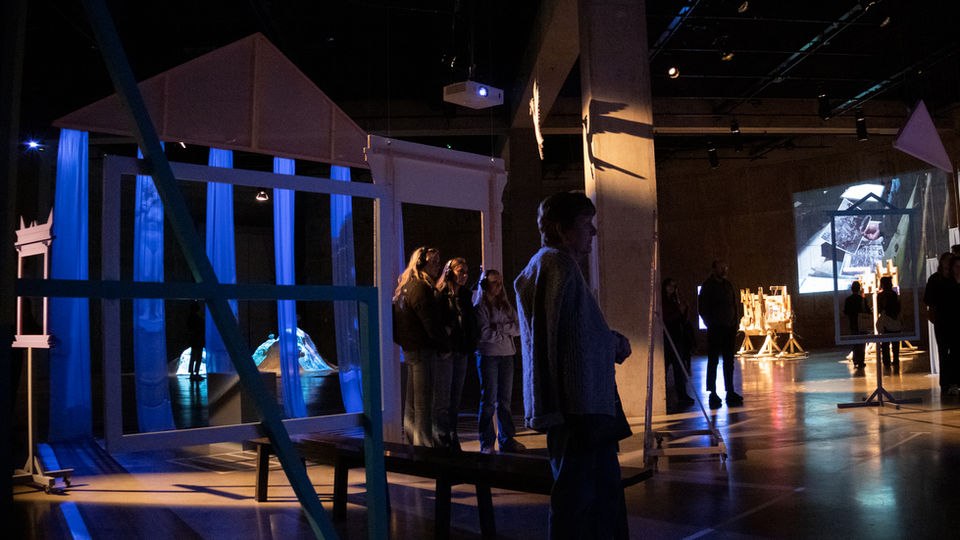 Multimedia installation art