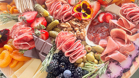 Medium Charcuterie & Cheese