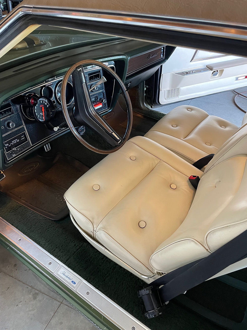 Thumbnail: Interior Detail