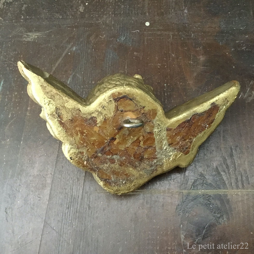サムネイル： フランス アンティーク壁飾り エンジェル 天使 11.6 cm