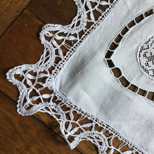 【美品】フランスアンティーク CB手刺繍 ホワイトフリルカフェカーテン 3376 フラワー刺繍 カフェカーテン 約130×60cm｜アミブルージュ