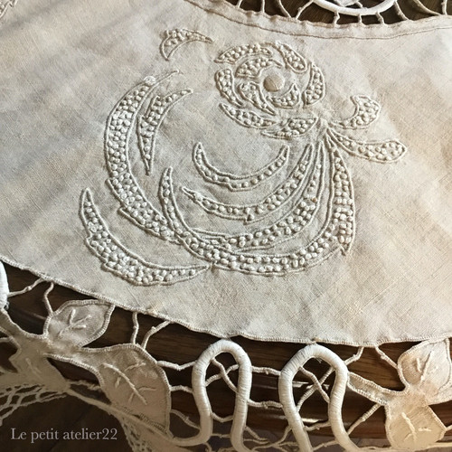 円形)フランス アンティーク リネン テーブルクロス カットワーク