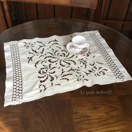 フランス アンティーク リネン ドイリー/テーブルセンター カット