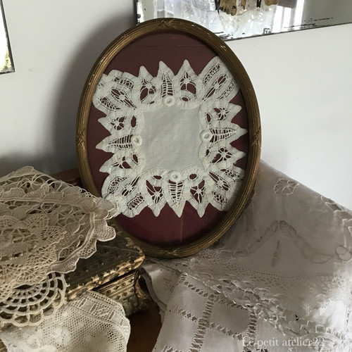 フランスアンティークと可愛いドイリーのカーテン France vintage