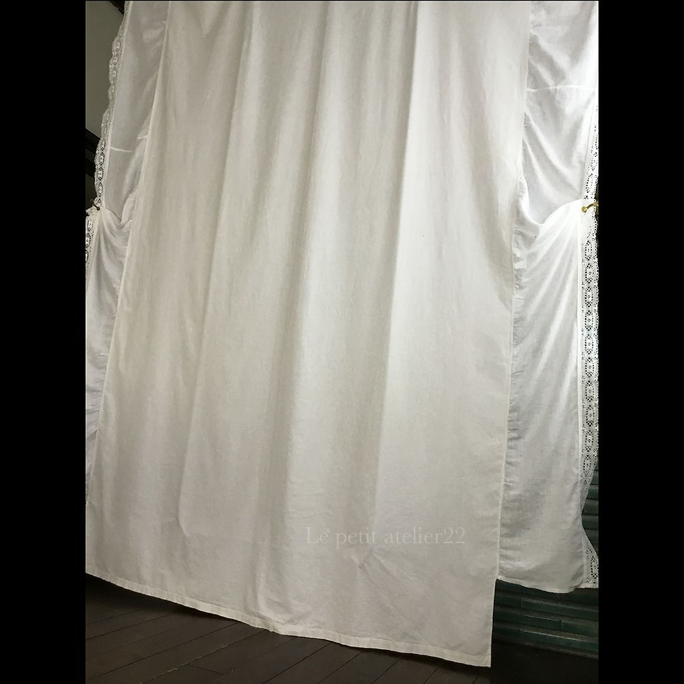 サムネイル： (特大) (ダブルベッド)フランス アンティーク コットン ベッドカバー / カーテン  142 x 251 cm