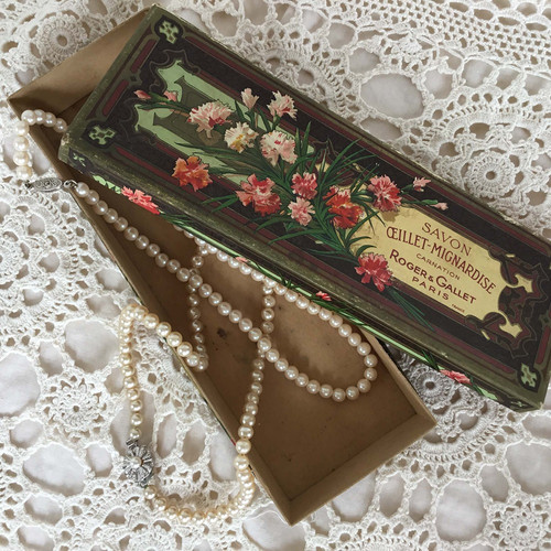 ロジェ•ガレのアンティークサボンBOXと稀少なパウダーケース ★ フランス雑貨 フランス 1930-40年代 アンティーク ロジェガレ ラベンダー 石鹸