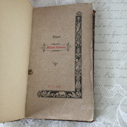 フランス アンティーク聖書 Petit Missel Romain (1892 ) 革