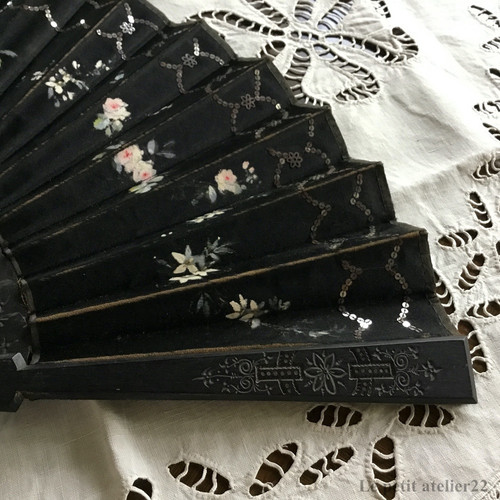 アンティーク　セルロイド　ファン　扇　扇子　ローズ　薔薇　勿忘草 d22ffbd1007f1fe8d18c89391da8a6