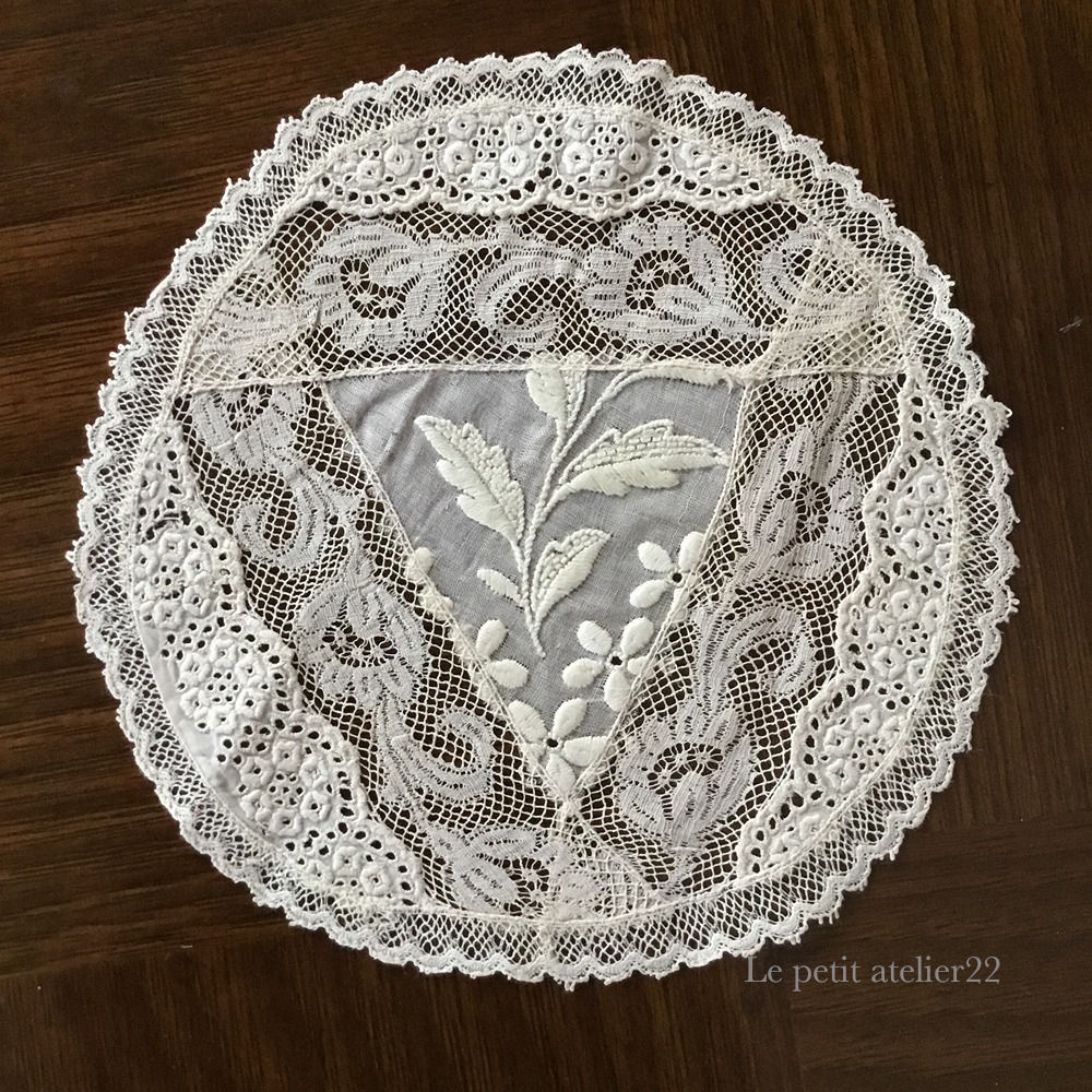 (B) フランス アンティークリネン ドイリー ライトイエロー 15 cm