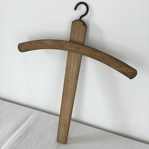 A)フランス アンティーク 木製 クロスハンガー W37.2cm | Le petit