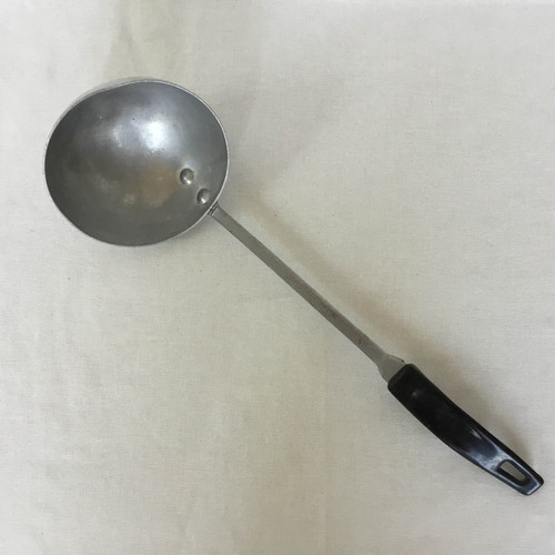 フランス アルミおたま レードル 柄プラスティック製 | Le petit