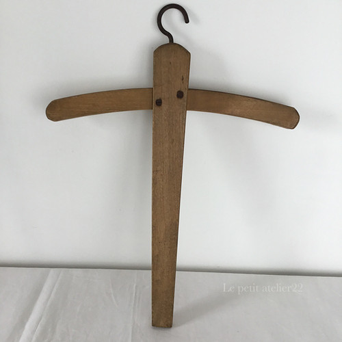 B)フランス アンティーク ハンドメイド 木製ハンガー34.5cm | Le petit