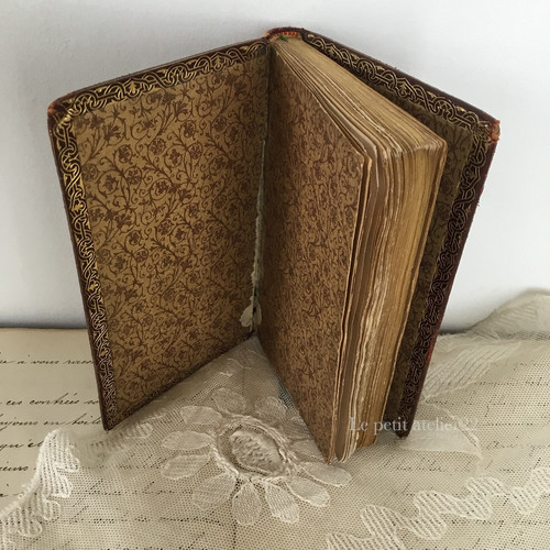 フランス アンティーク聖書 Petit Missel Romain (1892 ) 革