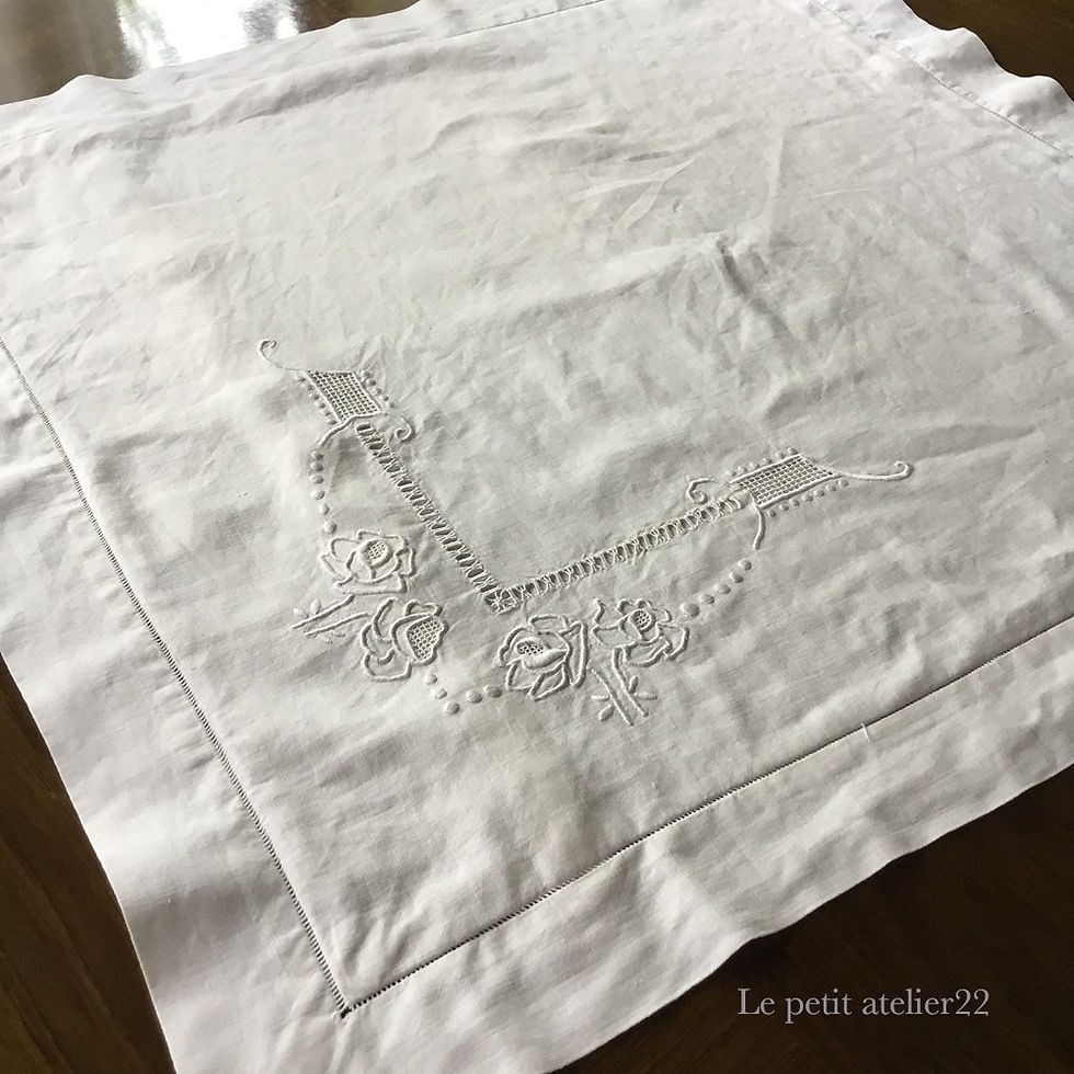 サムネイル： リネン クッションカバー/ピローケース  白刺繍 ローズ ドロンワーク 61.5 x 64.5