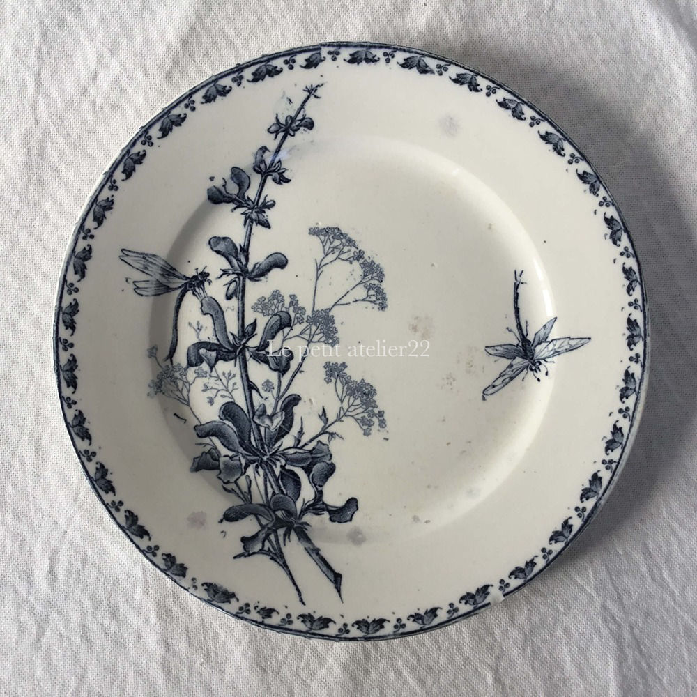 フランス アンティークプレート 皿 サルグミンヌ  21cm (No7 花B-トンボ)