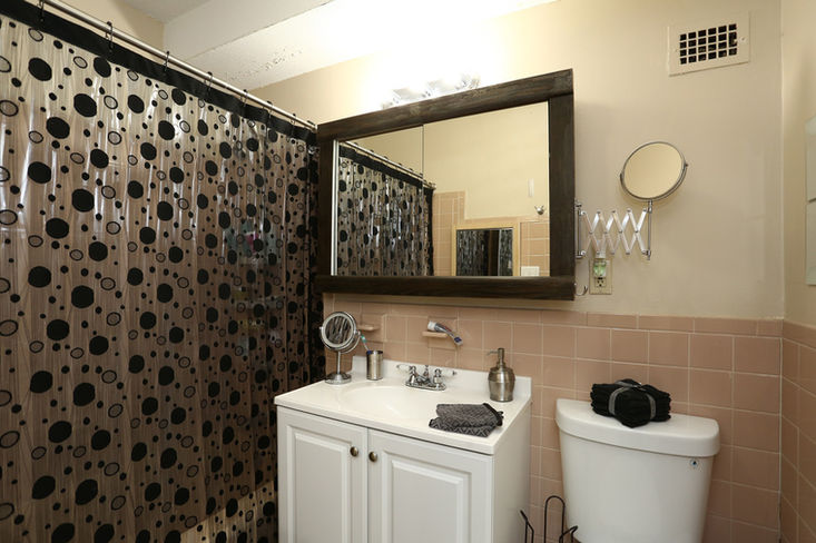 Hunter's Crossing Bathroom Tub
