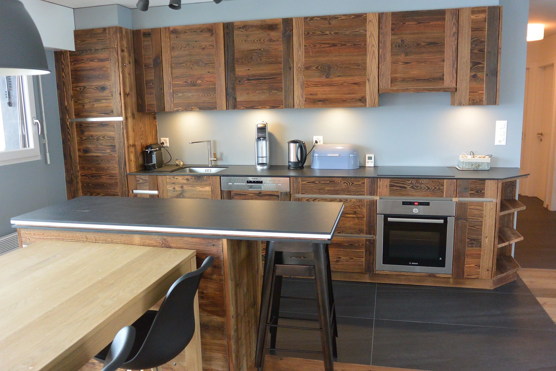 Agencement Cuisine en Valais, Style contemporain