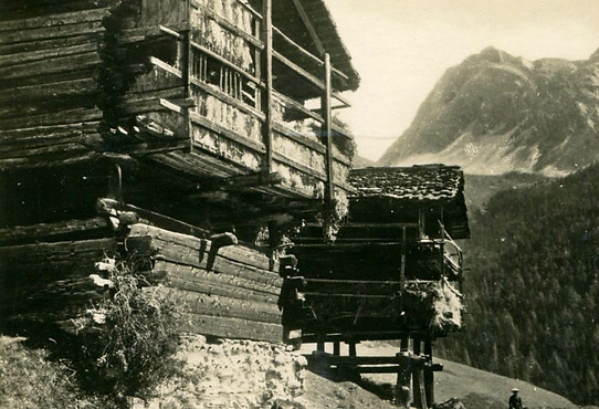 Restaurant le Raccard il y a un siècle - Restaurant le Raccard à Nendaz, Un restaurant délicieux