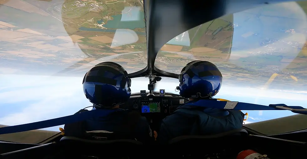 INTEGRAL R, COCKPIT ©AURA AERO
