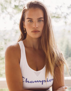 STORMI BREE x CHAMPION WOMEN'S CAMPAIGN