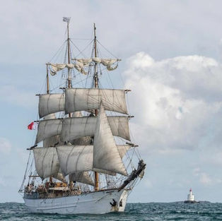 Ships 446-331789455_1259329435017756_1764624414541503781_n.jpg