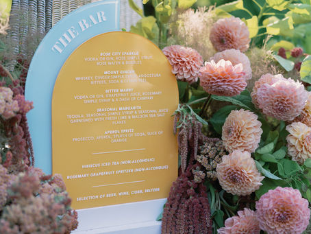 Danielle and Travis's bold, colorful Oregon Gorge wedding