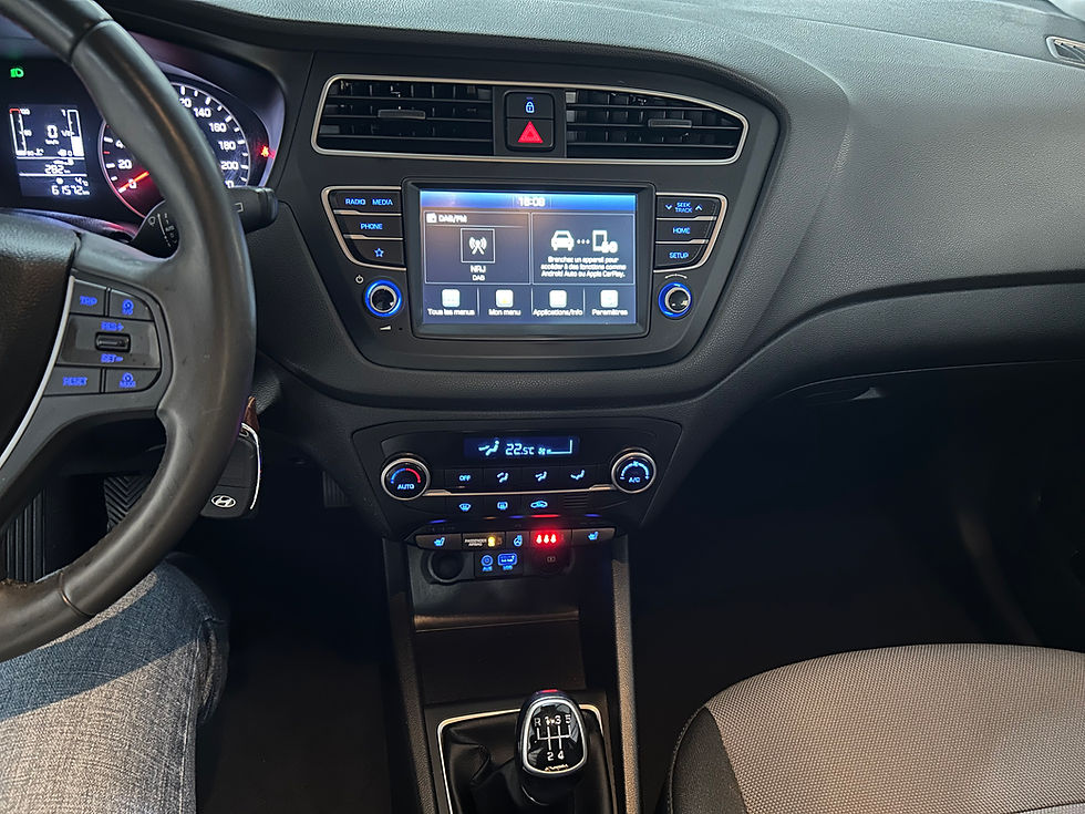 Miniature : HYUNDAI i20 Amplia 1.0  100 CV